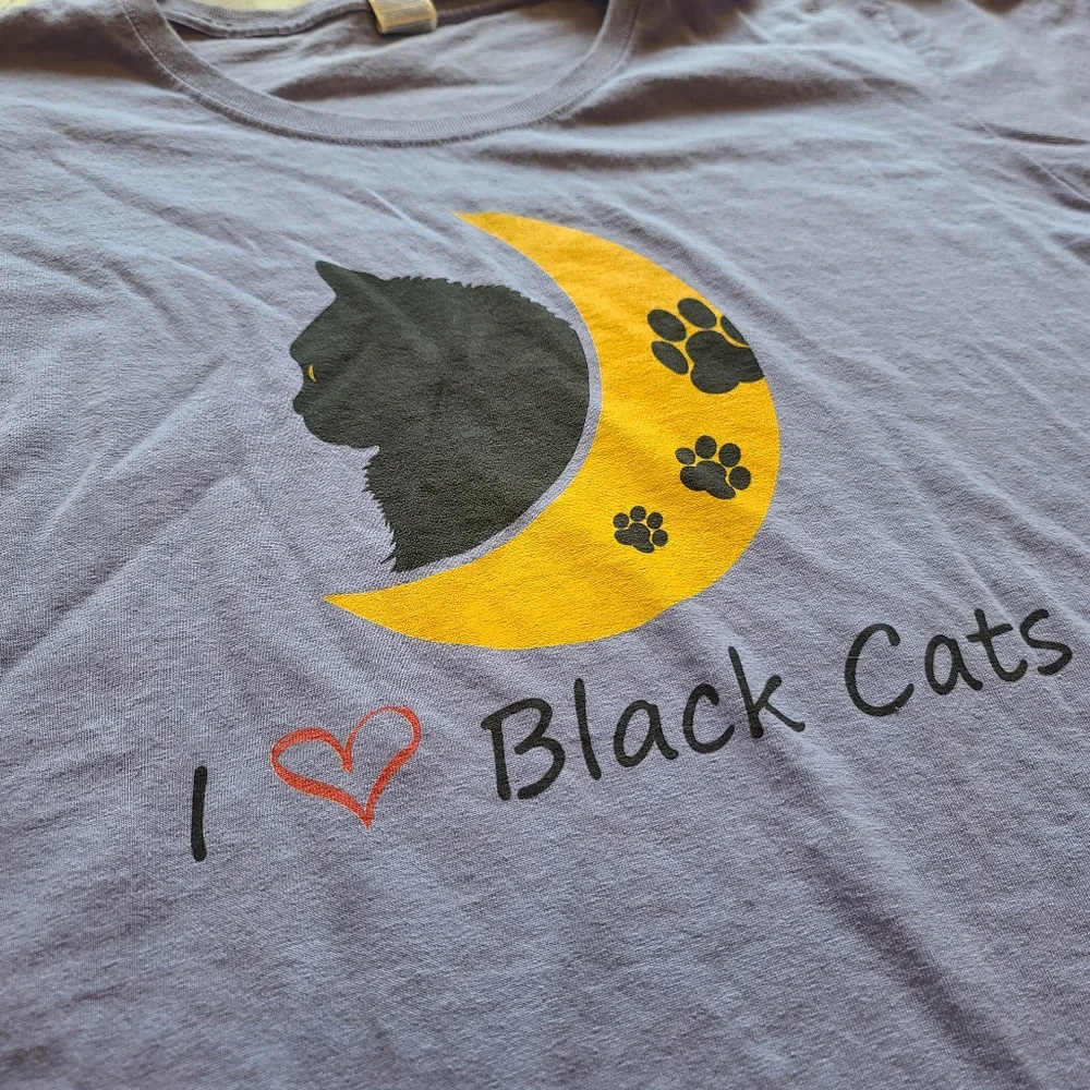 Women's Black Cat TShirt Fits like XL - Picture 4 of 9